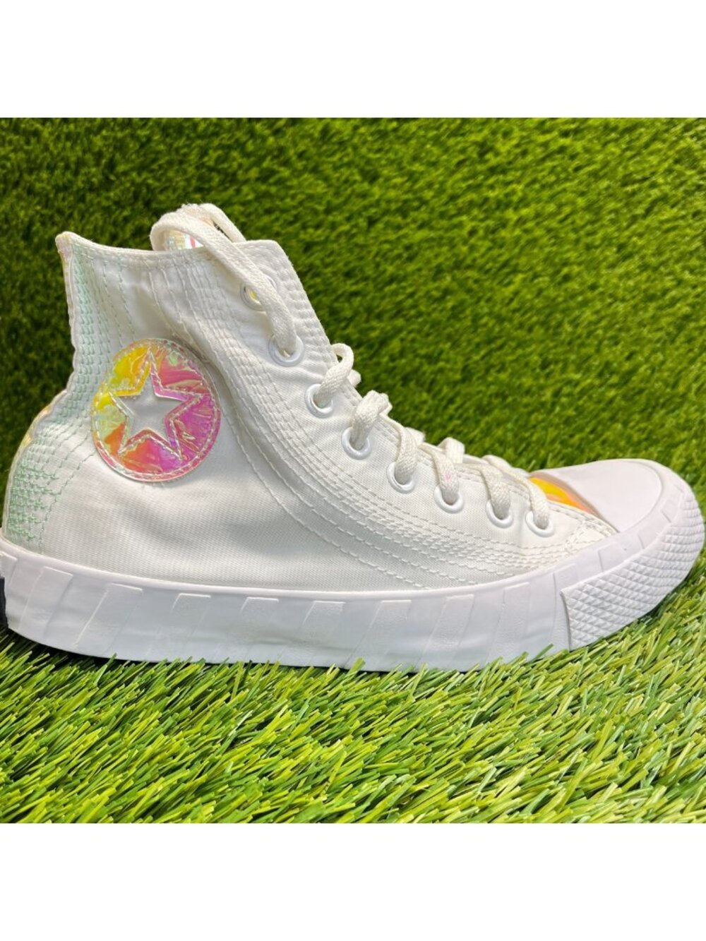 Converse UNT1TL3D Hi-Vis Womens Size 6 White Iridescent Athletic Shoes Sneakers